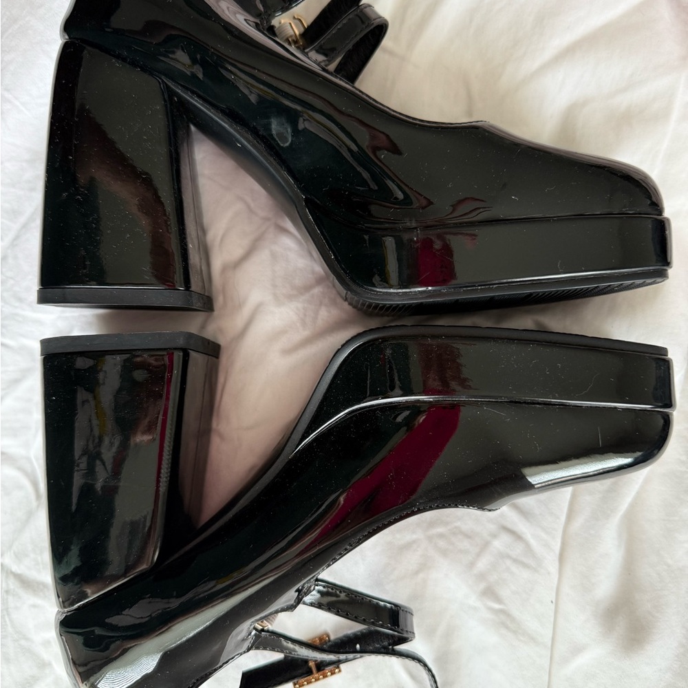 Steve Madden Glossy Black Platform Shoes